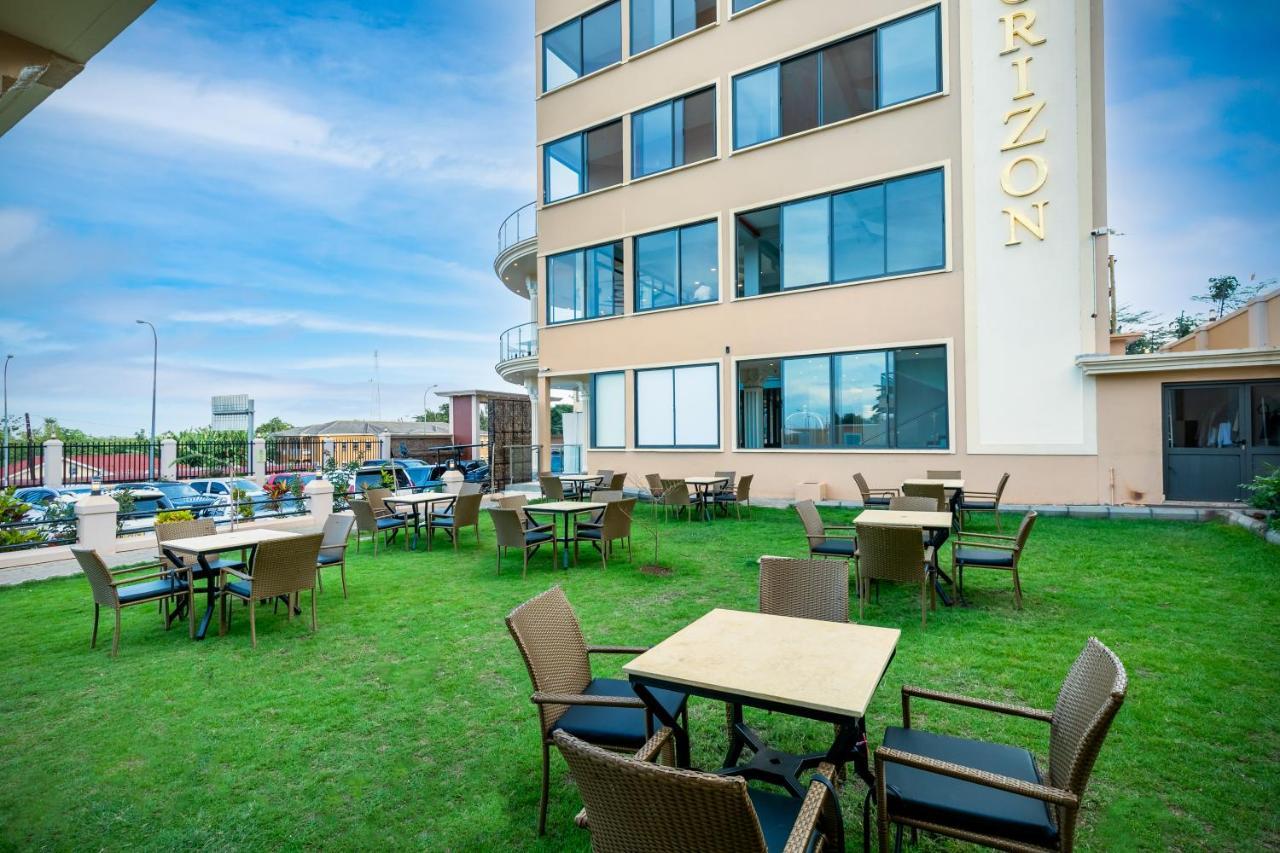 Hotel Horizon Entebbe Buitenkant foto